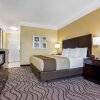 Отель La Quinta Inn & Suites by Wyndham Angleton, фото 31