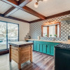 Отель Rocky Mountain House - Sleeps 23, фото 13