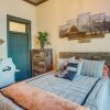 Отель Downtown Montrose Apartment, 12 Mi to Natl Park!, фото 4