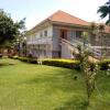 Отель Skyway Hotel Entebbe в Энтеббе