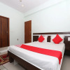 Отель OYO 15725 Golden Residency, фото 4