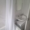 Отель Immaculate 1-bed Apartment in Woodford Green, фото 9