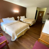 Отель Woodlands Inn & Suites, фото 11