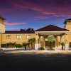 Отель SureStay Plus Hotel by Best Western San Antonio North в Сан-Антонио