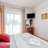 Отель Goge - 90 m From the Beach - A1, фото 4