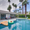 Отель Palm Springs Home: Covered Patio, Pool & Games!, фото 15