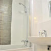 Отель Book our Royal Suite today! Elegant spacious 2 bed apartment in the city centre - perfect for work o, фото 2