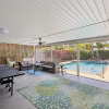 Отель Private Villa With Pool And Sauna 5 Bedroom Home by RedAwning, фото 17