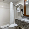 Отель Quality Inn & Suites Spring Lake - Fayetteville Near Fort Liberty, фото 9