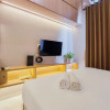 Отель Scenic Designed And Comfy Studio At Sky House Bsd Apartment, фото 3