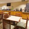 Отель Holiday Inn Express & Suites Omaha - 120th and Maple, an IHG Hotel, фото 1