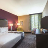 Отель La Quinta Inn & Suites by Wyndham Memphis Downtown, фото 31