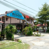 Отель OYO 44005 Senangin Resort and Cafe, фото 16