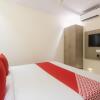 Отель OYO 43023 New Hotel Embassy Suites, фото 5
