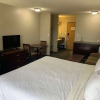 Отель SureStay Plus Hotel by Best Western Hardisty, фото 29