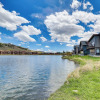 Отель Stunning Silverthorne Home: Hot Tub & On-site Lake, фото 1