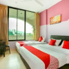 Отель OYO 43933 Ferringhi Stay IInn, фото 10