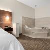 Отель Holiday Inn Express Suites Van Buren-Ft Smith Area, an IHG Hotel, фото 25