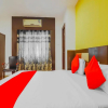 Отель OYO 74184 Hotel Meredian Comfort Inn, фото 33