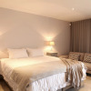 Отель Sunrise Bay Self-Catering Accommodation, фото 5