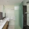 Отель Blue on Blue Apartment 1015, фото 9