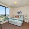 Отель Location 5 Star, Stylish Apt with Views, фото 5