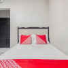 Отель OYO 93500 Rizki Residence By Tos, фото 3