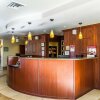 Отель Comfort Suites Vacaville-Napa Valley Area, фото 19