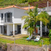 Отель Great 3 bedroom villa with garden in Calheta, stunning views | Casa Amaro Sol, фото 1
