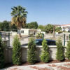 Отель Lovely 2 Rooms Apartment With Pool and Air Con, фото 1