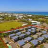 Отель Beach Shack 24 Casuarina, фото 17