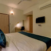 Отель SilverKey Executive Stays 36842 Nazeer Hotel, фото 23