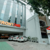 Отель Front One Hotel Gresik, фото 1