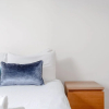Отель Spacious 4 Bedroom House Close To Tooting Station, фото 18