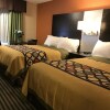 Отель Bay Hill Inns & Suites, Neepawa, фото 31