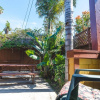Отель Bungalow 1 Block Walk to the Beach no1, фото 11