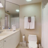 Отель Luxury 3 Bed Condo at Popular Esplanade Overlooking Smokehouse Bay, фото 8