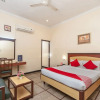 Отель OYO 22280 Kences Inn, фото 4