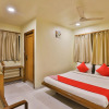 Отель OYO 23337 Flagship Ashram Road, фото 3