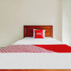 Отель Penginapan Sederhana Syariah by OYO Rooms, фото 4