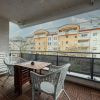 Отель Stylish Open 1BR Apt in Cents w Balcony, фото 14