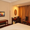 Отель GreenTree Inn Taizhou Taixing East Guoqing Road RT Mart Business Hotel, фото 5