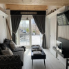 Отель Seaside Cabin Retreat in Hayling Island, фото 6