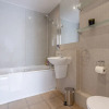 Отель Spacious 1 Bedroom Flat in Fulham, фото 8