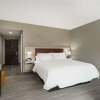 Отель Hampton Inn Newport, фото 5