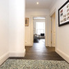 Отель JOIVY Iconic Cockburn Street 4 Bedroom Apartment: Heart of Old Town, фото 2