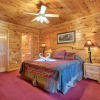 Отель Apple Bear Lodge - Four Bedroom Cabin, фото 23