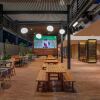 Отель Blacktown Tavern, фото 2