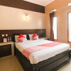 Отель OYO 820 Abad Baru Hotel, фото 3