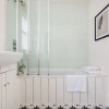 Отель The Camberwell Secret - Alluring 3bdr House With Garden, фото 8